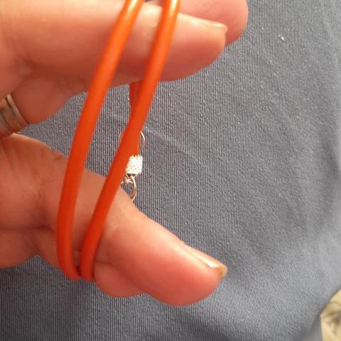 troc de  Lot 2 bracelets orange, sur mytroc