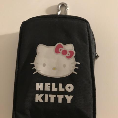 troc de  Pochette Hello Kitty, sur mytroc