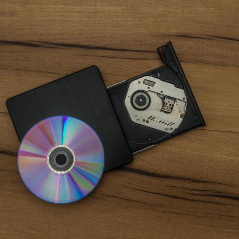 troc de  Recherche lecteur cd dvd externe, sur mytroc