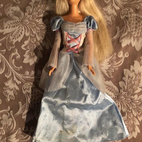 troc de  (réservé) Poupée mannequin bras et jambes articulés, sur mytroc