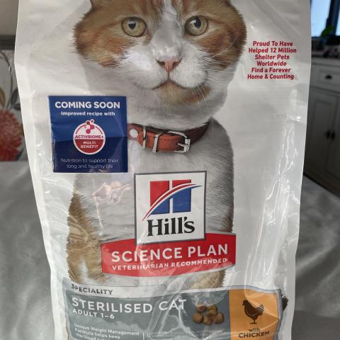 troc de  Croquettes chat / Réservé, sur mytroc