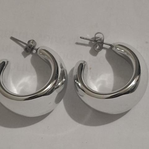 troc de  Reserve Boucles d'oreilles, sur mytroc