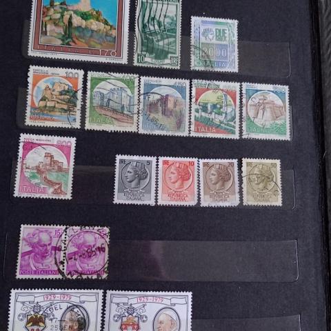 troc de  Réservé FLEURS-Lot 16 timbres Italie, sur mytroc