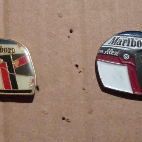 troc de  2 pin's Marlboro, sur mytroc
