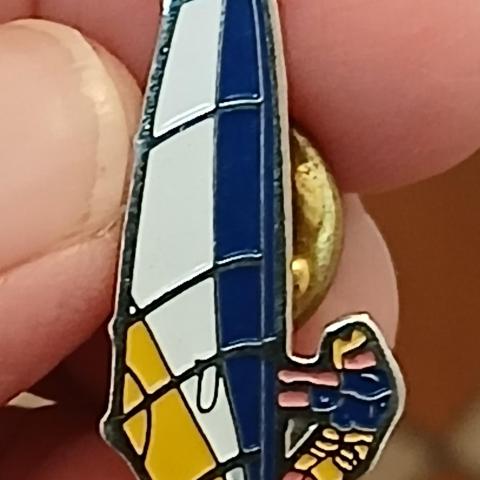 troc de  Reserver Stéphanie  un Pins, sur mytroc