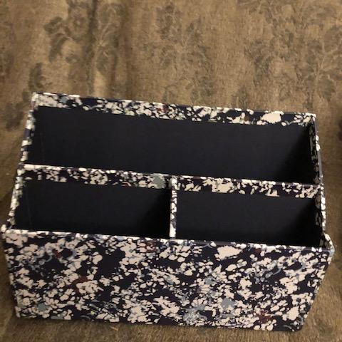 troc de  Organiseur du bureau en carton fort 22,5x15x9cm, sur mytroc