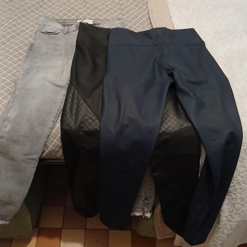 troc de  Plaisirs troc. Trois Pantalons Femme, sur mytroc