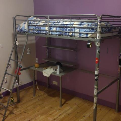 troc de  Lit mezzanine avec bureau, sur mytroc