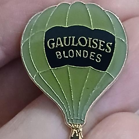troc de  Un Pins ' GAULOISES BLONDES ', sur mytroc