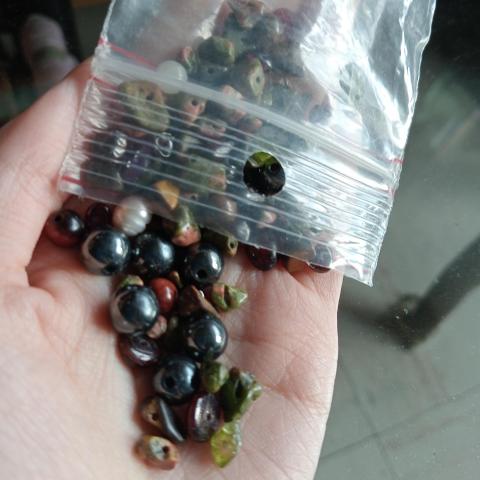 troc de  Chips perles de cristaux, sur mytroc