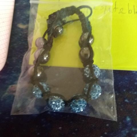 troc de  31 bracelets shamballa, sur mytroc