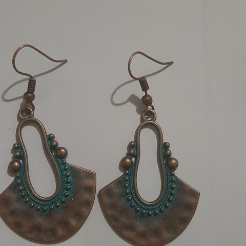 troc de  Boucles d'oreilles, sur mytroc