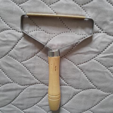 troc de  Enleve peluche pour vetement, sur mytroc