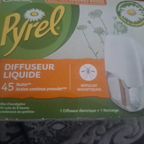 troc de  Reserve Diffeuseur electrique +  recharge anti moustique, sur mytroc