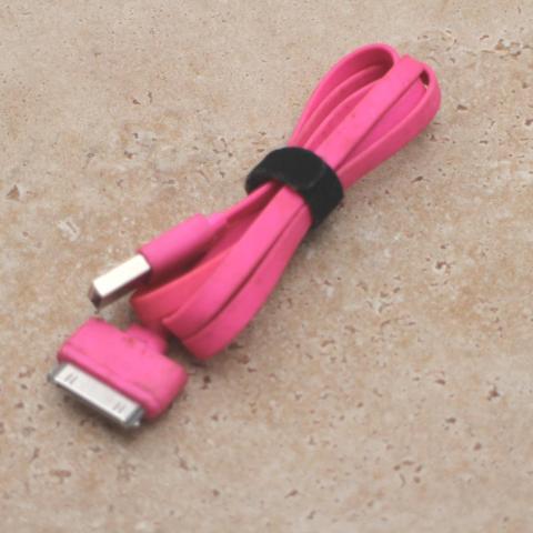 troc de  Chargeur plat pour Apple iPad et iPhone, sur mytroc
