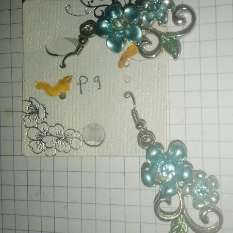 troc de  boucle d'oreilles, sur mytroc