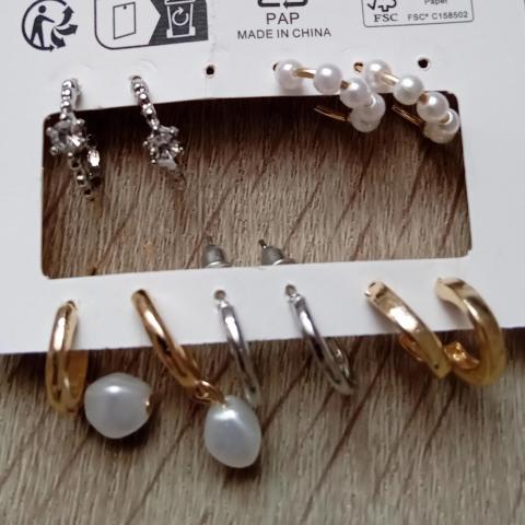 troc de  Lot De Boucles D'oreilles, sur mytroc