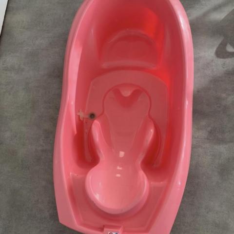 troc de  Baignoire bébé rose, sur mytroc