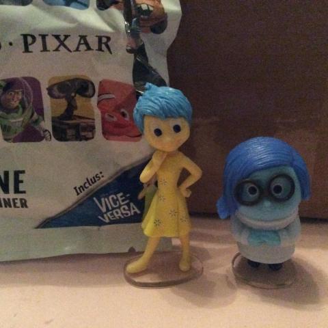 troc de  Joie et tristesse  Figurine Disney pixar, sur mytroc