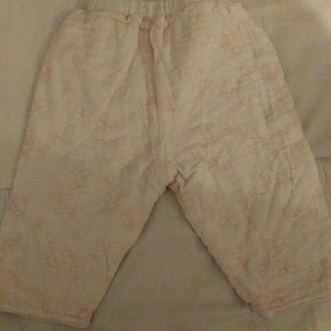 troc de  Pantalon rose et blanc 12 mois, sur mytroc