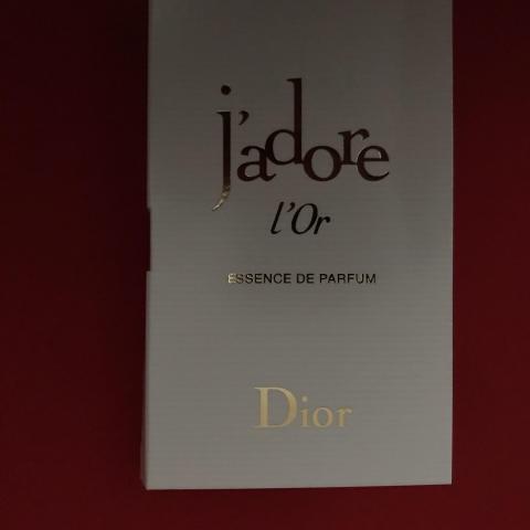 troc de  RESERVE / échantillon de parfum DIOR " L' Or J' Adore  ", sur mytroc