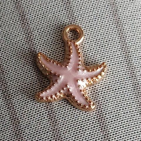 troc de  Reserver Valvi Un Pendentif, sur mytroc