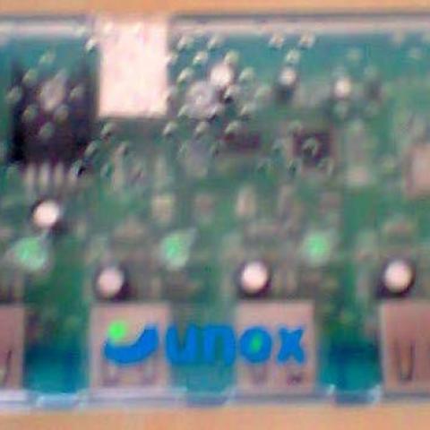 troc de  recherche 1 Répartiteur à 4 ports USB marque UNEX, sur mytroc