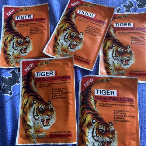 troc de  5 pochettes de 4 patchs, sur mytroc