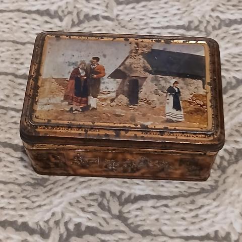 troc de  Une Boîte En Fer, sur mytroc