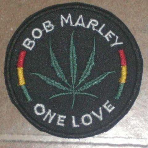 troc de  écusson thermocollant bob Marley neuf réserver sebf65, sur mytroc