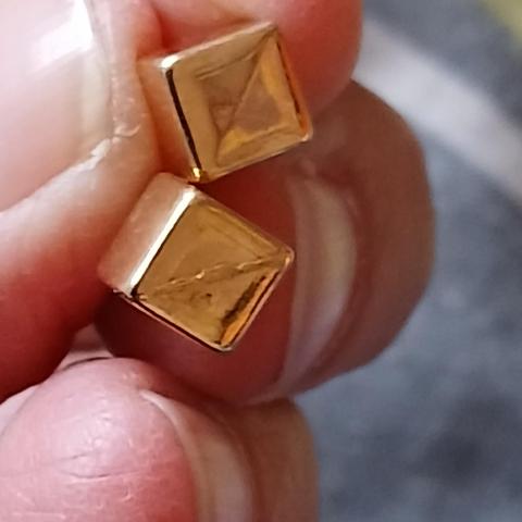 troc de  Une Paire De Boucle D Oreille, sur mytroc