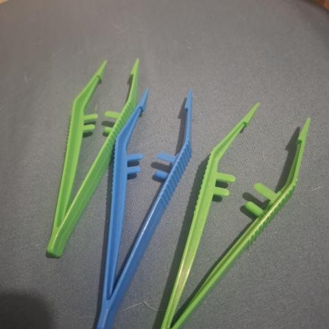 troc de  Lot 3 pinces, sur mytroc