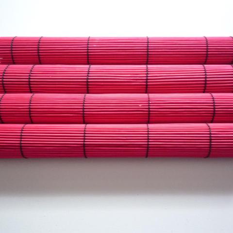 troc de  "Réservé" 4 sets de table rouges, sur mytroc