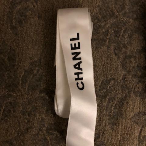 troc de  Ruban Chanel 2,40m2 pour 2,5cm de large, sur mytroc