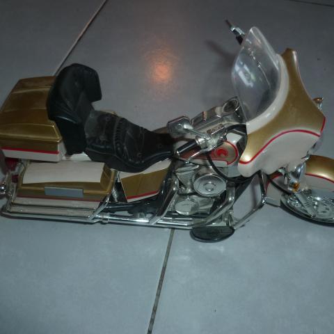 troc de  RESERVE - Moto Honda pour collectionneur ou enfant, sur mytroc