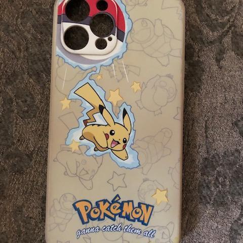 troc de  Coque plastique souple i-Phone12 Pokemon, sur mytroc