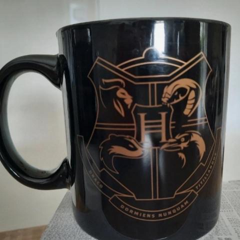 troc de  #réservé# Mug thermo réactif harry Potter griffon d’or, sur mytroc