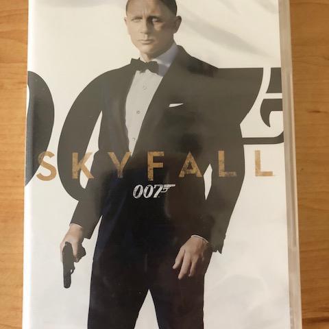 troc de  DVD Skyfall  - James Bond - Daniel Craig (neuf sous blister), sur mytroc