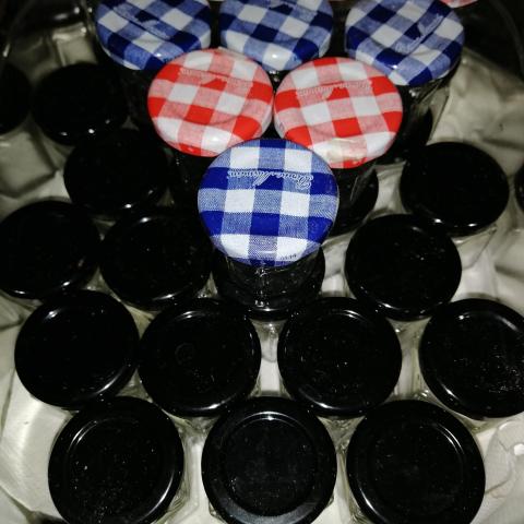 troc de  Pour Aventure 10 pots noirs, sur mytroc