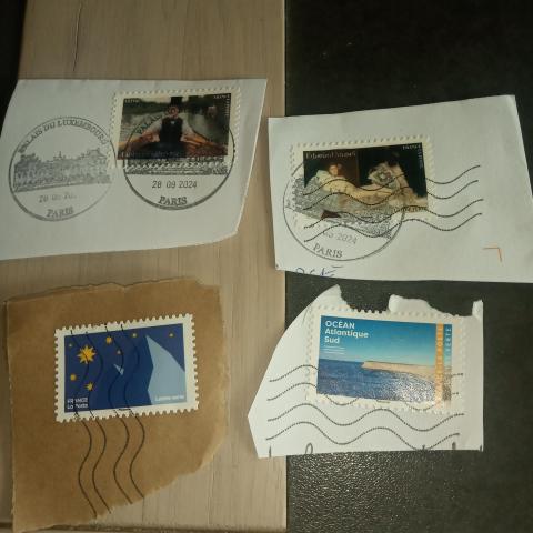 troc de  Réservé lot de 4 timbres, sur mytroc