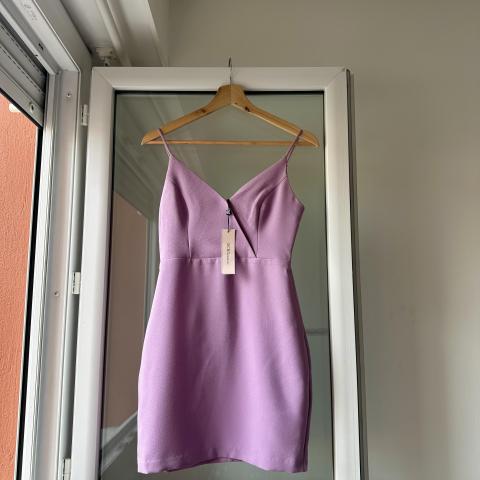 troc de  Robe d’été taille S de la marque BCBG, sur mytroc