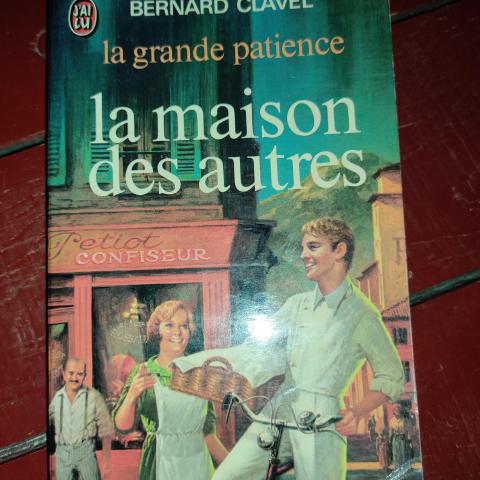 troc de  livre la maison des autres, sur mytroc