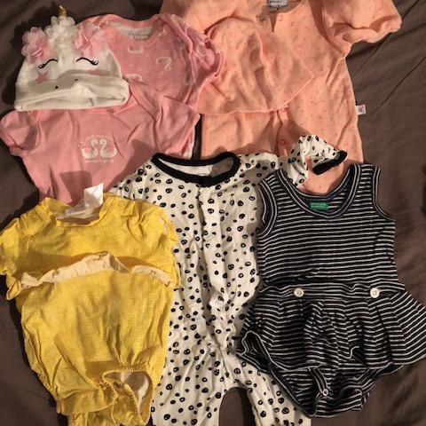 troc de  Lot sous-vêtements et autres taille 1 mois, sur mytroc