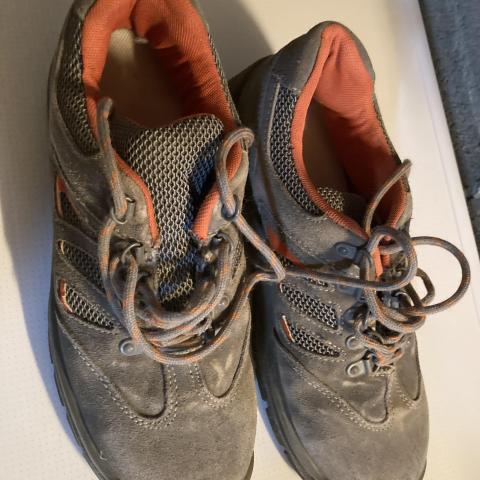 troc de  Chaussures de sécurité pointure 41, sur mytroc