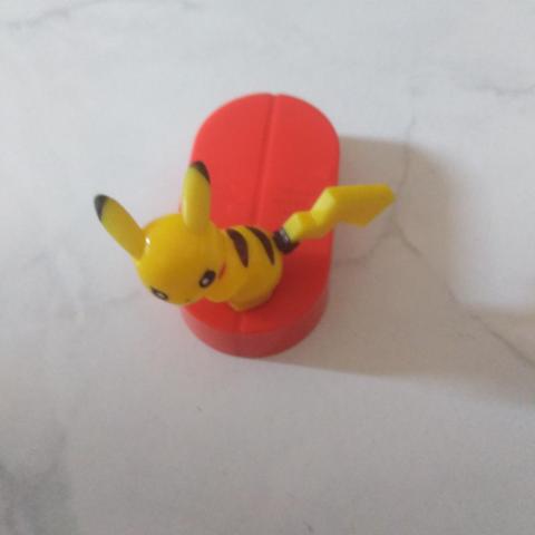 troc de  Petit jouet pikatchou Pokémon en état de marche, sur mytroc