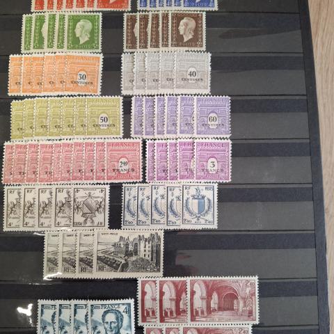 troc de  Echange timbres neufs de France contre flyers uniquement, sur mytroc