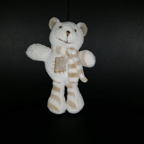 troc de  Petite peluche ourson à écharpe 16 cm, sur mytroc