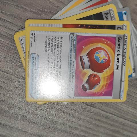 troc de  Reserve Lot 10 cartes Pokémon, sur mytroc