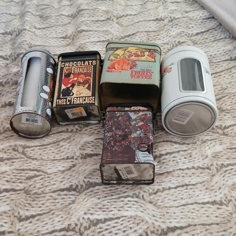 troc de  Lots De Boîtes En Fer, sur mytroc