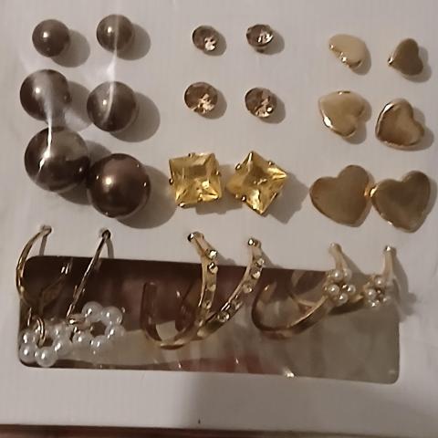 troc de  Lots De Boucles D Oreilles, sur mytroc